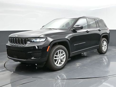New 2024 Jeep Grand Cherokee Laredo X image 4