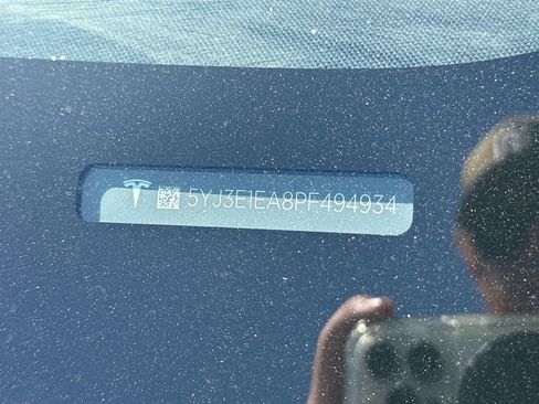 Used 2023 Tesla Model 3 Standard Range RWD image 4