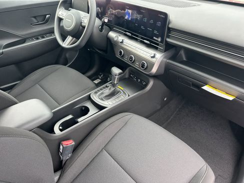 New 2026 Hyundai Kona SE image 16