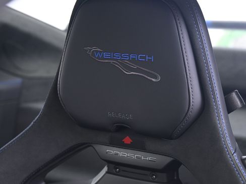 Certified 2025 Porsche 911 GT3 RWD image 28