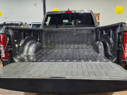 Used 2022 RAM 1500 Big Horn AWD/4WD image 7