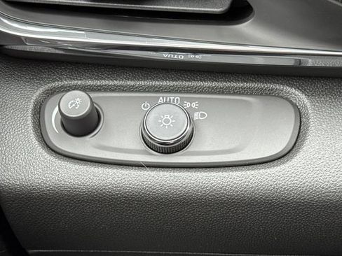New 2026 Buick Envista Preferred w/ Advanced Safety Package FWD image 29