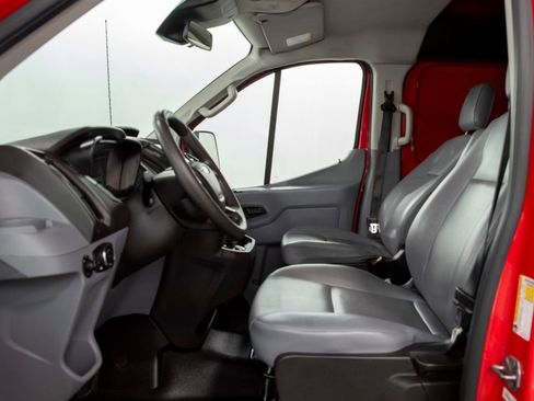 Used 2018 Ford Transit 150 130 Low Roof RWD image 7