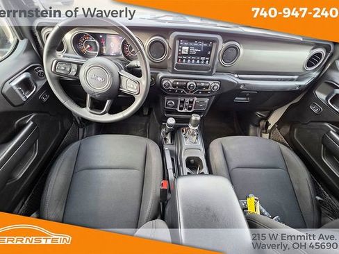 Used 2023 Jeep Gladiator Sport image 12