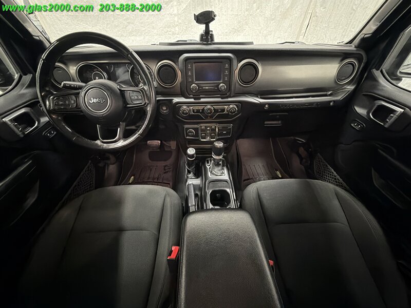 Used 2019 Jeep Wrangler Unlimited Sport S AWD/4WD image 6