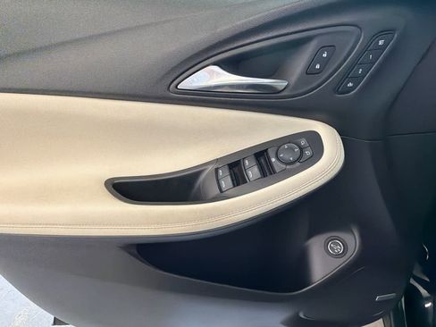 Used 2024 Buick Encore GX Avenir w/ Avenir Convenience Package FWD image 18