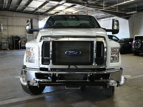 New 2027 Ford F750 2WD Regular Cab Super Duty image 3