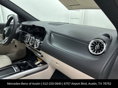 Certified 2025 Mercedes-Benz GLA 250 image 29