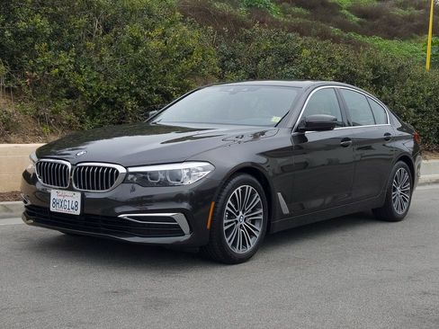 Used 2019 BMW 540i w/ Convenience Package image 26