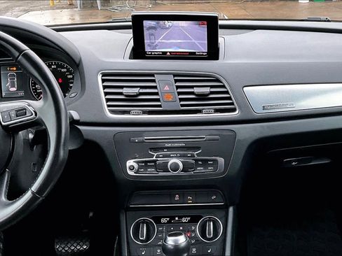 Used 2018 Audi Q3 2.0T Premium w/ Convenience Package image 6