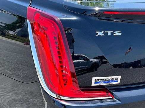 Used 2019 Cadillac XTS Luxury FWD image 23