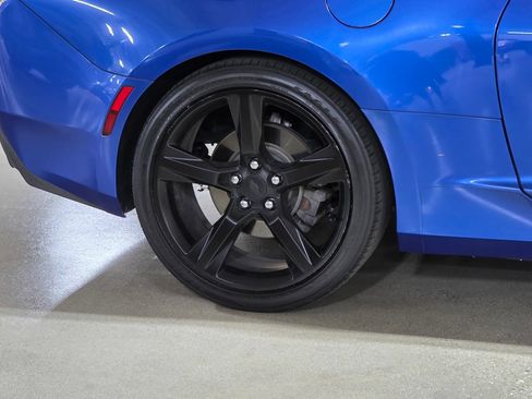 Used 2017 Chevrolet Camaro LT w/ RS Package RWD image 10