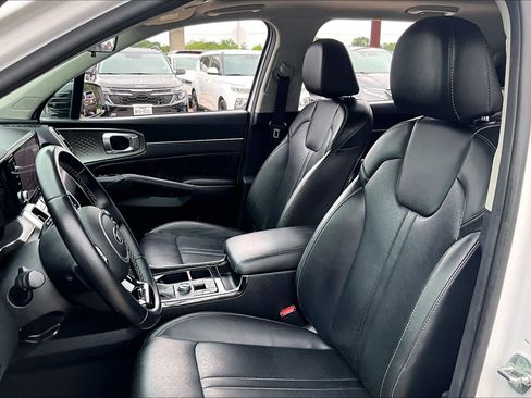Used 2021 Kia Sorento SX image 8