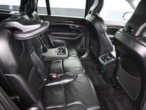 Used 2019 Volvo XC90 T6 Momentum w/ Protection Package Premier image 35