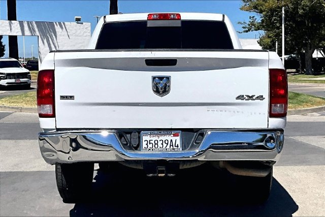Used 2019 RAM 1500 Classic SLT AWD/4WD image 2