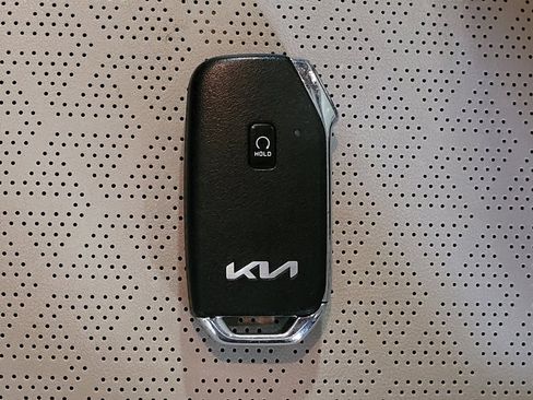 Used 2023 Kia Sorento S FWD image 32