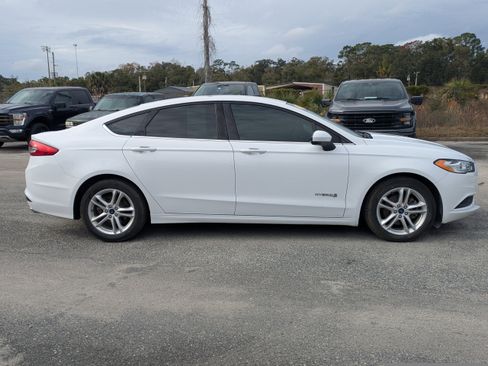 Certified 2018 Ford Fusion S image 2