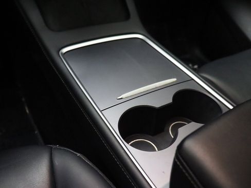 Used 2023 Tesla Model Y Long Range image 43