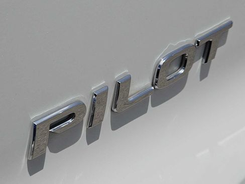 Used 2022 Honda Pilot Special Edition image 11