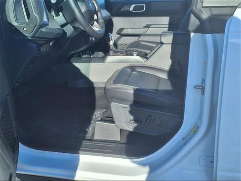 New 2025 Ford Bronco Outer Banks image 13