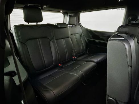 Used 2023 Jeep Wagoneer Series II image 28