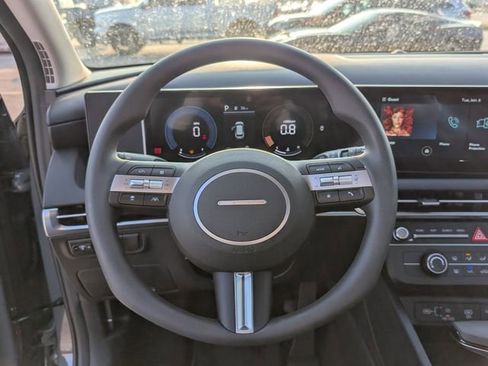 New 2026 Hyundai Tucson SE image 13