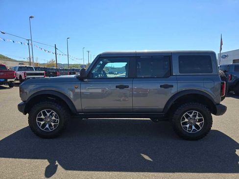 Certified 2025 Ford Bronco Badlands AWD/4WD image 2