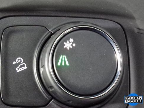 Used 2019 GMC Terrain SLE image 17