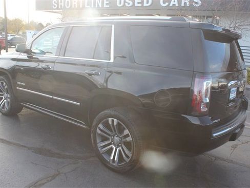 Used 2020 GMC Yukon Denali w/ Denali Premium Package image 5