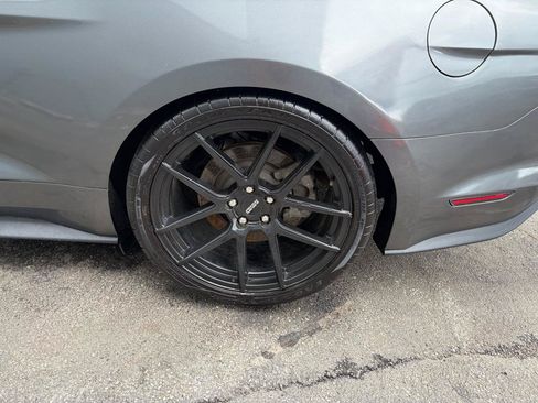 Used 2020 Ford Mustang GT RWD image 14