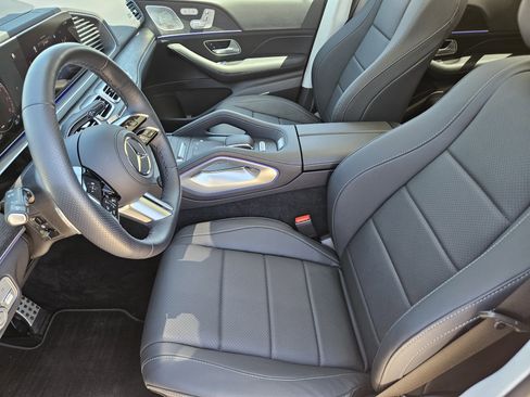 Certified 2026 Mercedes-Benz GLS 450 4MATIC image 25