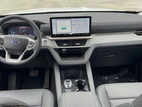 New 2026 Ford Explorer Active w/ Active Comfort Package image 11