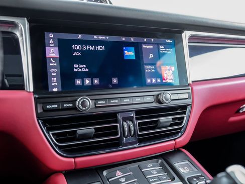 Used 2021 Porsche Macan GTS image 25