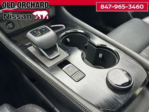 Used 2024 Nissan Rogue Platinum w/ Platinum Premium Package image 17
