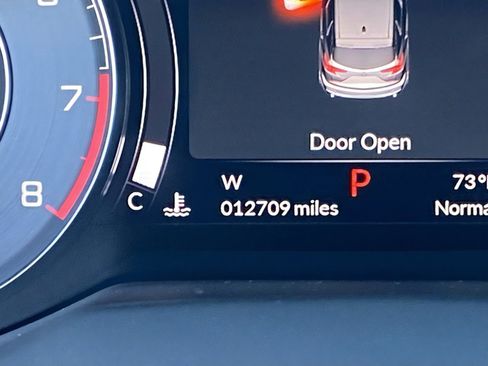 Used 2025 Acura RDX w/Technology Package image 17