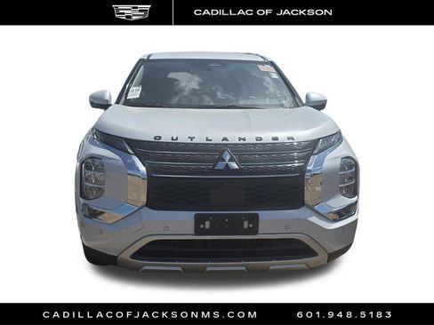 Used 2023 Mitsubishi Outlander SE image 7