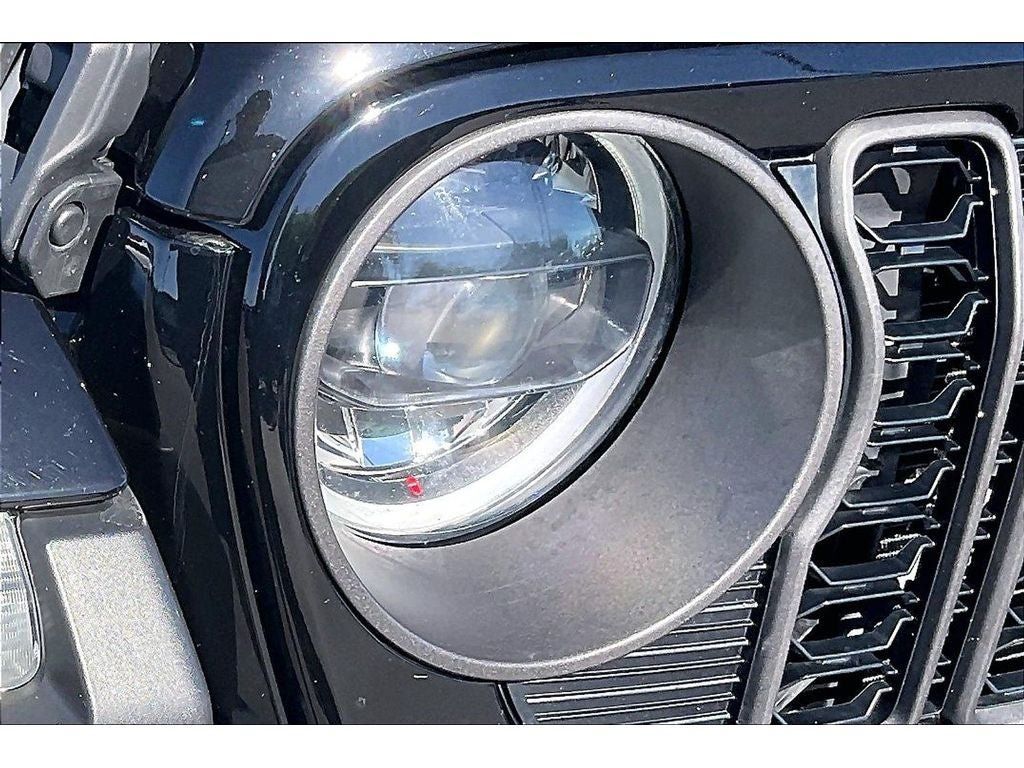 Used 2024 Jeep Gladiator Rubicon AWD/4WD image 29