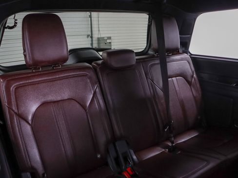 Used 2023 Ford Expedition Limited image 33