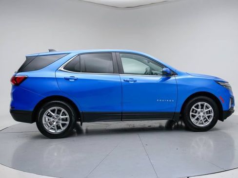 Used 2024 Chevrolet Equinox LT FWD image 9