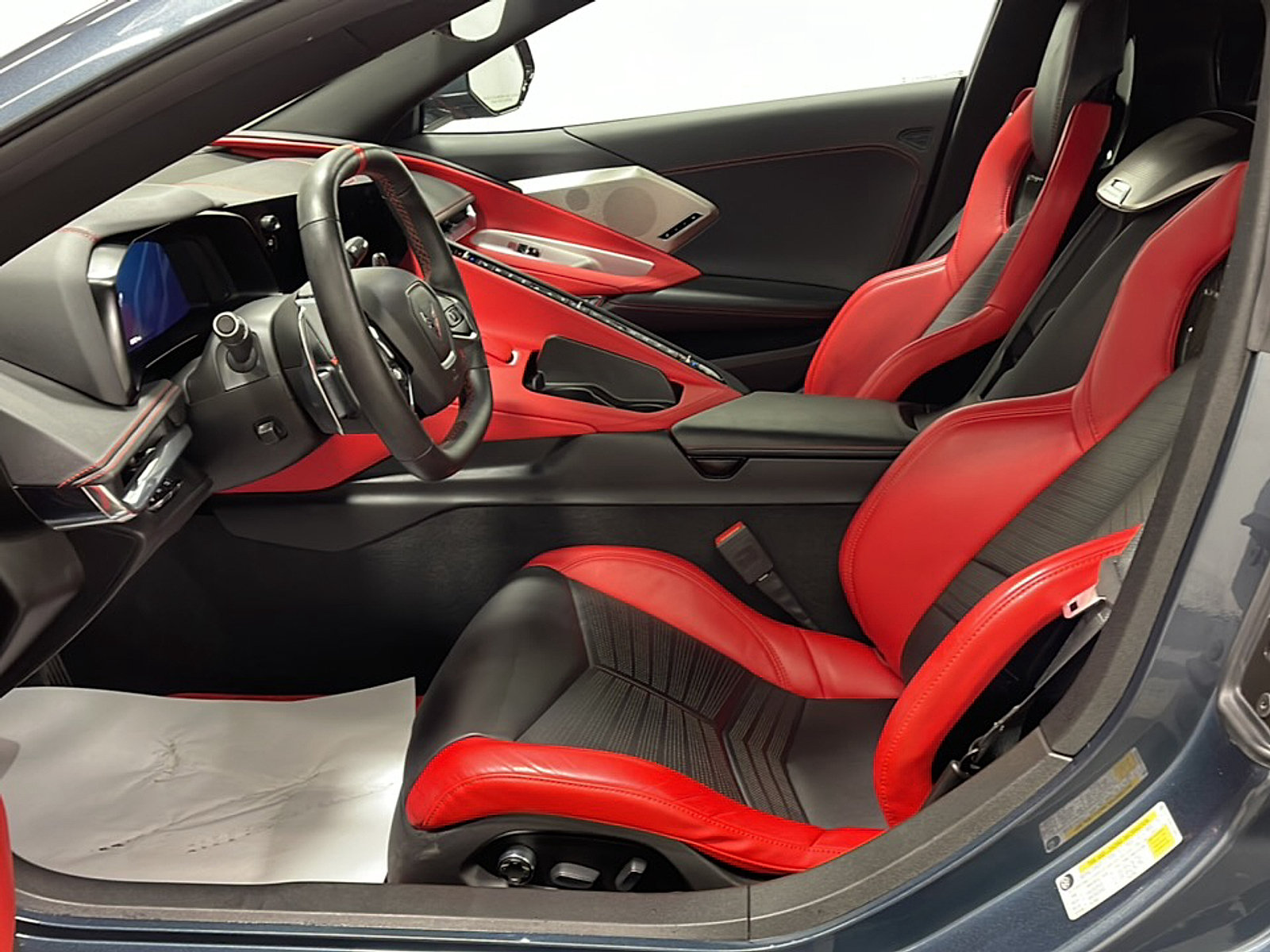 Used 2020 Chevrolet Corvette Stingray Preferred Cpe w/ 2LT Preferred Equipment Group RWD image 2