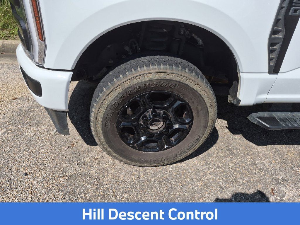 Used 2025 Ford F250 XL w/ STX Appearance Package AWD/4WD image 6
