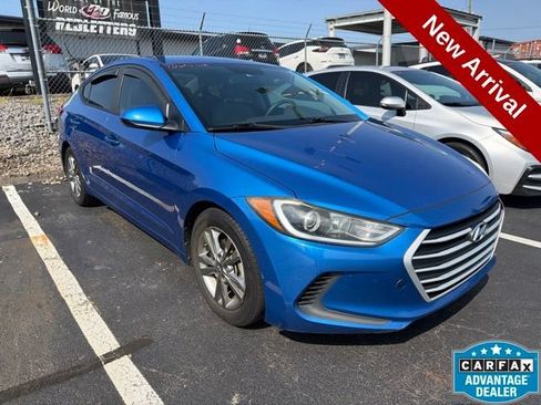 Used 2017 Hyundai Elantra SE FWD image 1