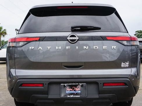 Used 2025 Nissan Pathfinder SV FWD image 6
