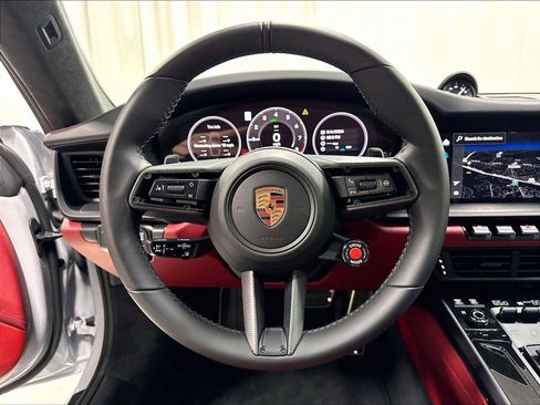 Used 2026 Porsche 911 Carrera GTS RWD image 17