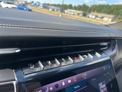 Used 2022 Jeep Grand Cherokee Overland image 32