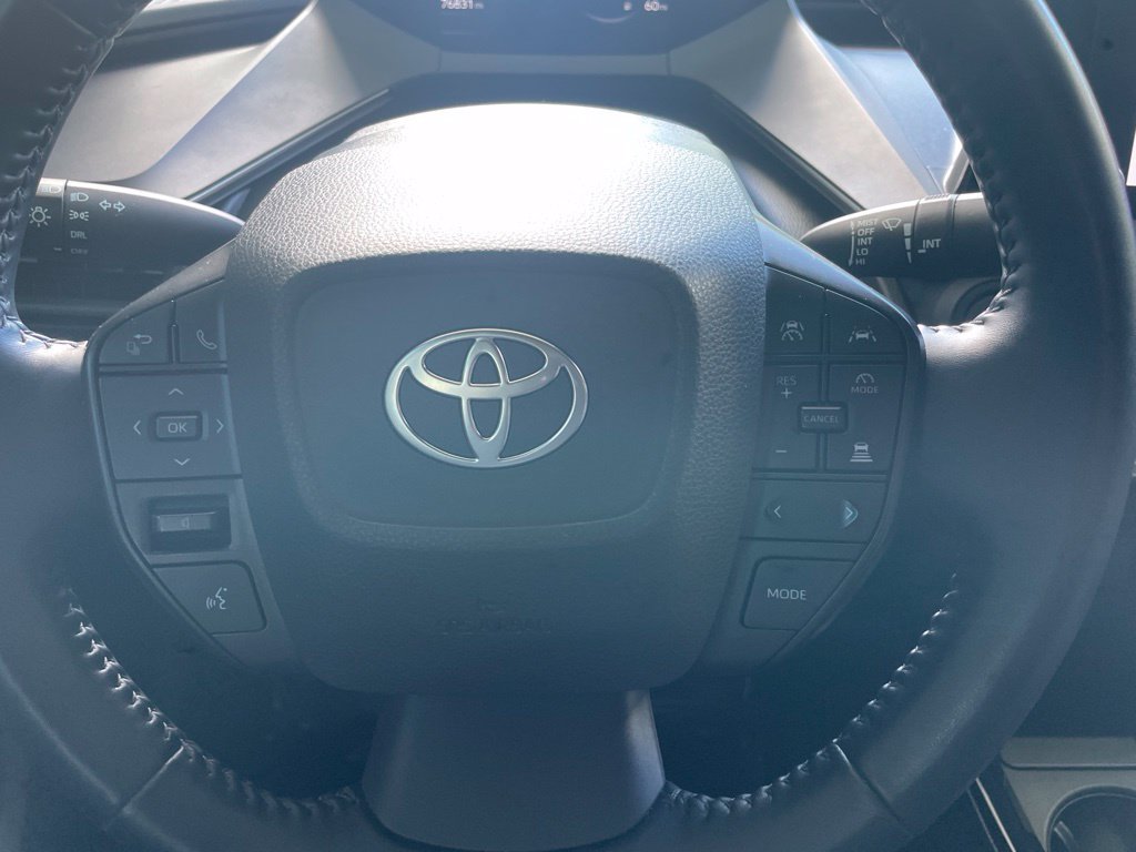Used 2023 Toyota Prius LE FWD image 18