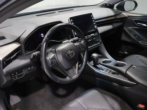 Used 2019 Toyota Avalon XLE w/ Moonroof Package FWD image 16