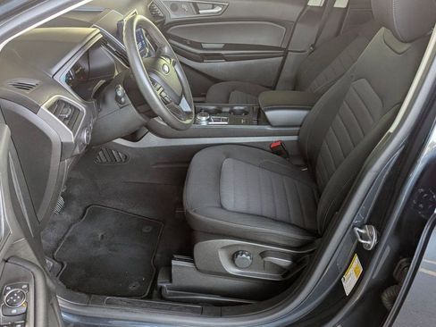 Certified 2022 Ford Edge SE w/ Black Appearance Package image 5