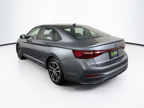 Used 2025 Volkswagen Jetta Sport FWD image 5