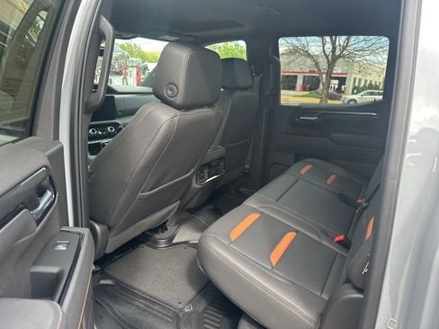 Used 2025 GMC Sierra 1500 AT4 w/ AT4 Premium Package image 16